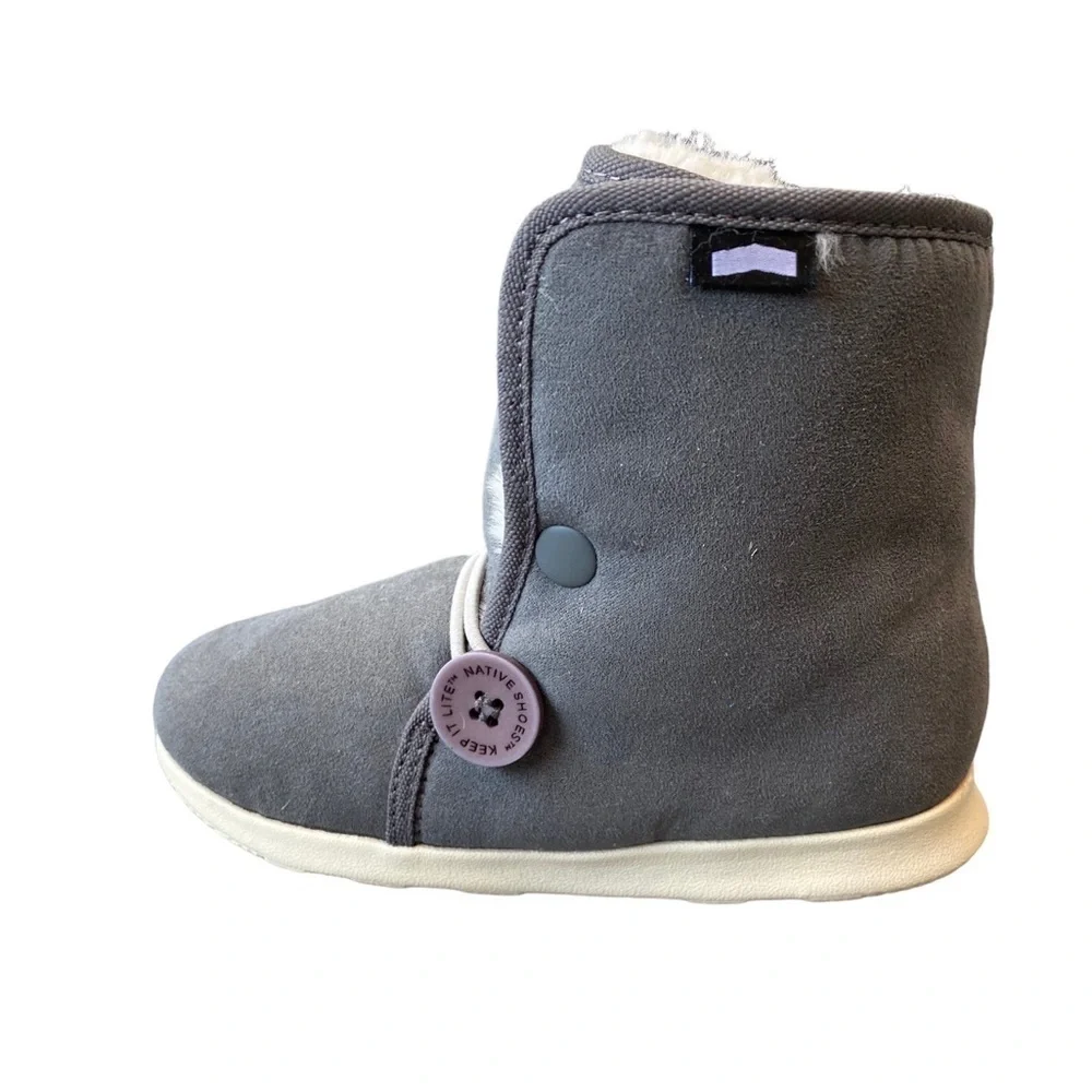 Navite Luna Boots Gray NWT